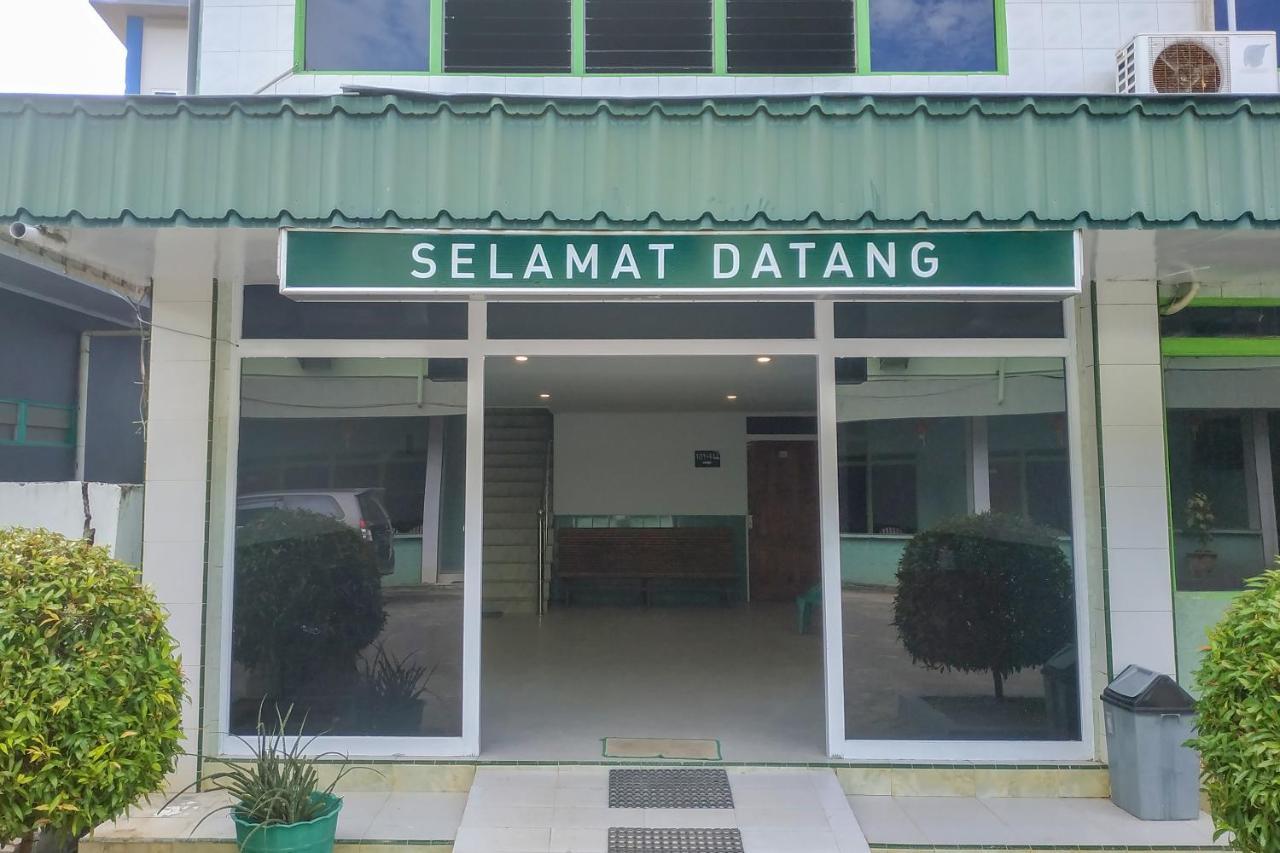 OYO 3098 Hotel Sahabat Baru Singkawang Exterior foto