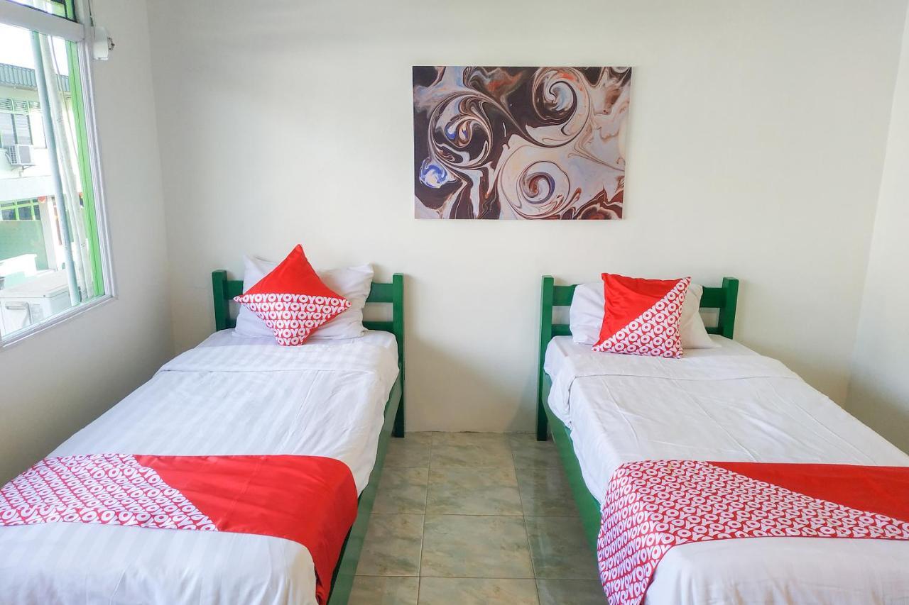 OYO 3098 Hotel Sahabat Baru Singkawang Exterior foto