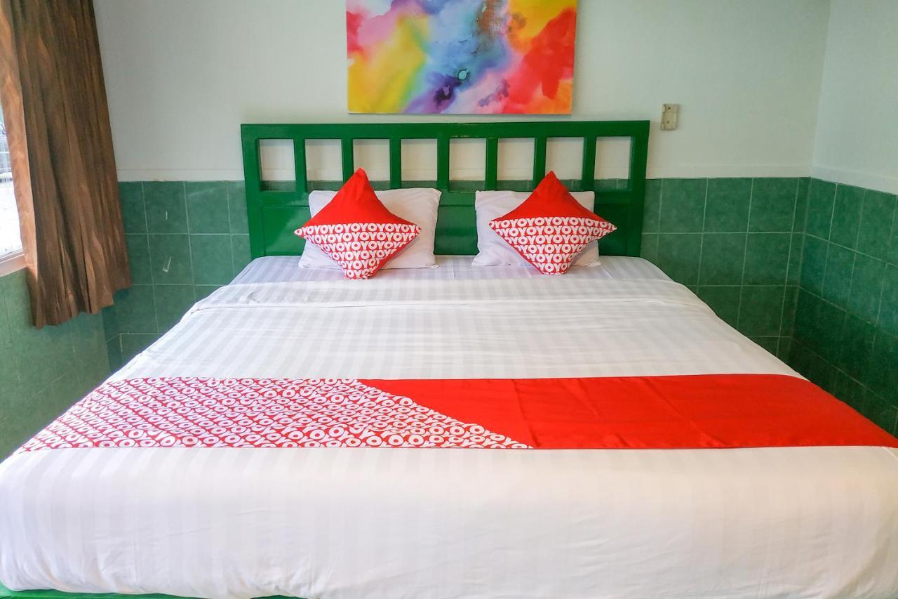 OYO 3098 Hotel Sahabat Baru Singkawang Exterior foto